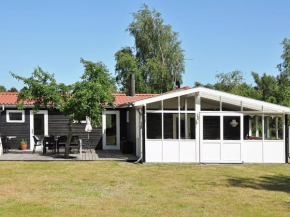Three-Bedroom Holiday home in Rødby 36